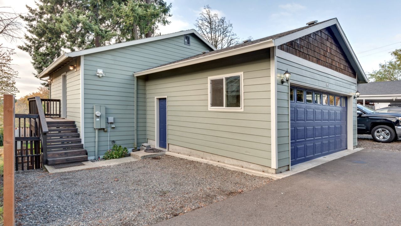 852 SE 4th Ave, Estacada, OR, 97023 Scene 2