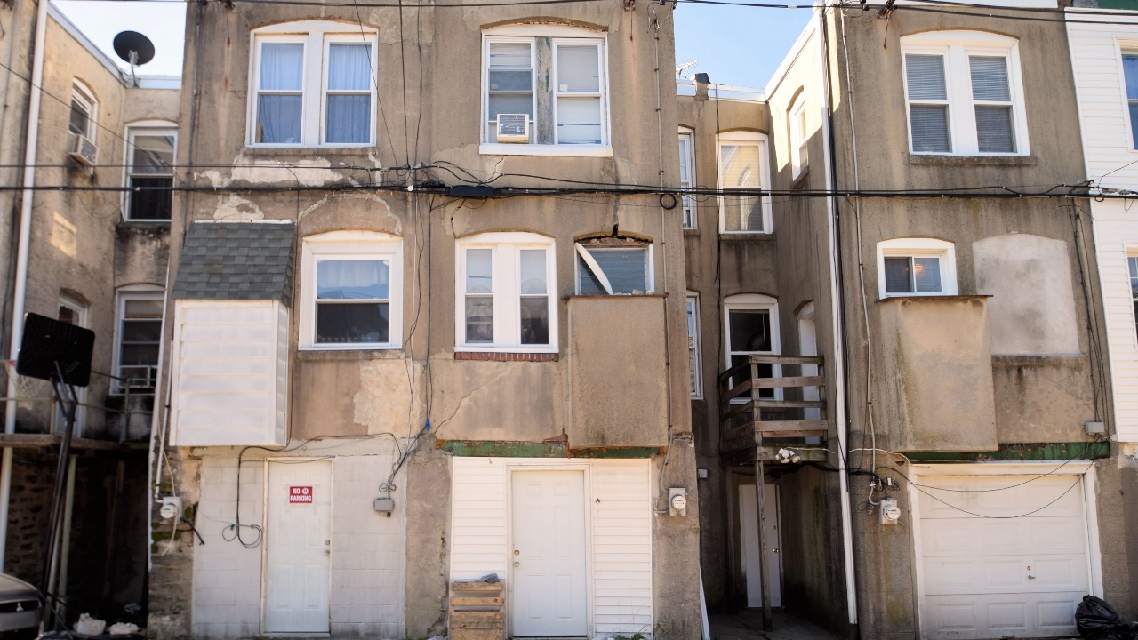 229 W Calvert, Philadelphia, PA, 19120 Scene 3
