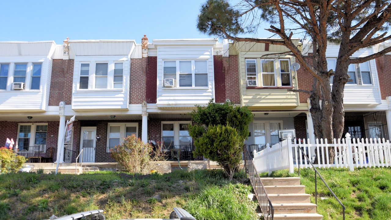 229 W Calvert, Philadelphia, PA, 19120 Scene 1