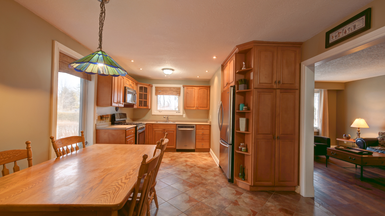 122 Casino Avenue, Guelph, ON, N1E 6G9 Scene 4