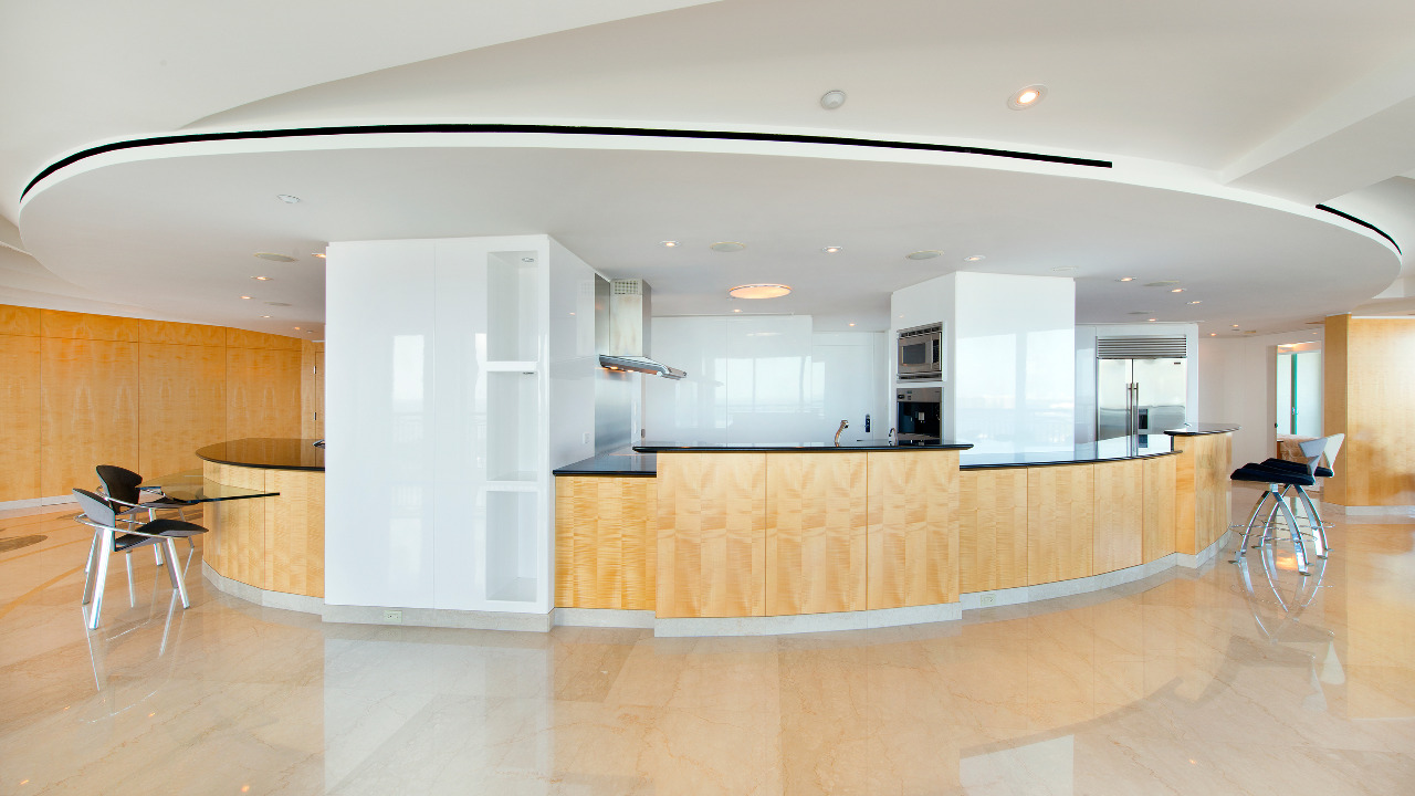 Kitchen and Bar