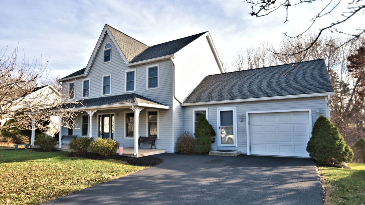 200 Mulberry Pl, Douglassville, PA, 19518 Scene 1