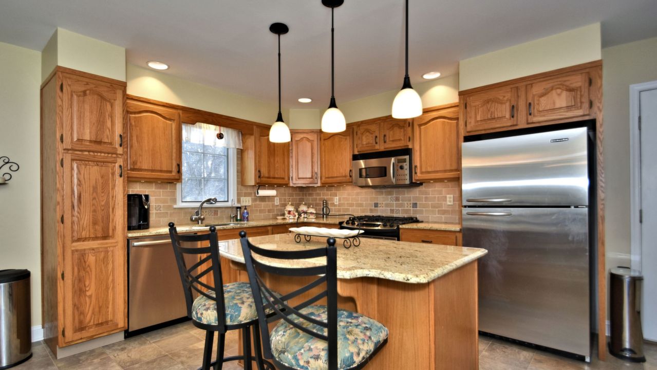 200 Mulberry Pl, Douglassville, PA, 19518 Scene 3