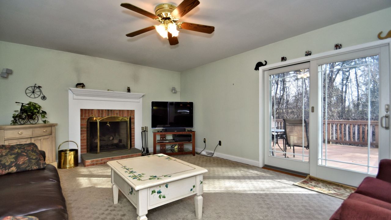 200 Mulberry Pl, Douglassville, PA, 19518 Scene 4