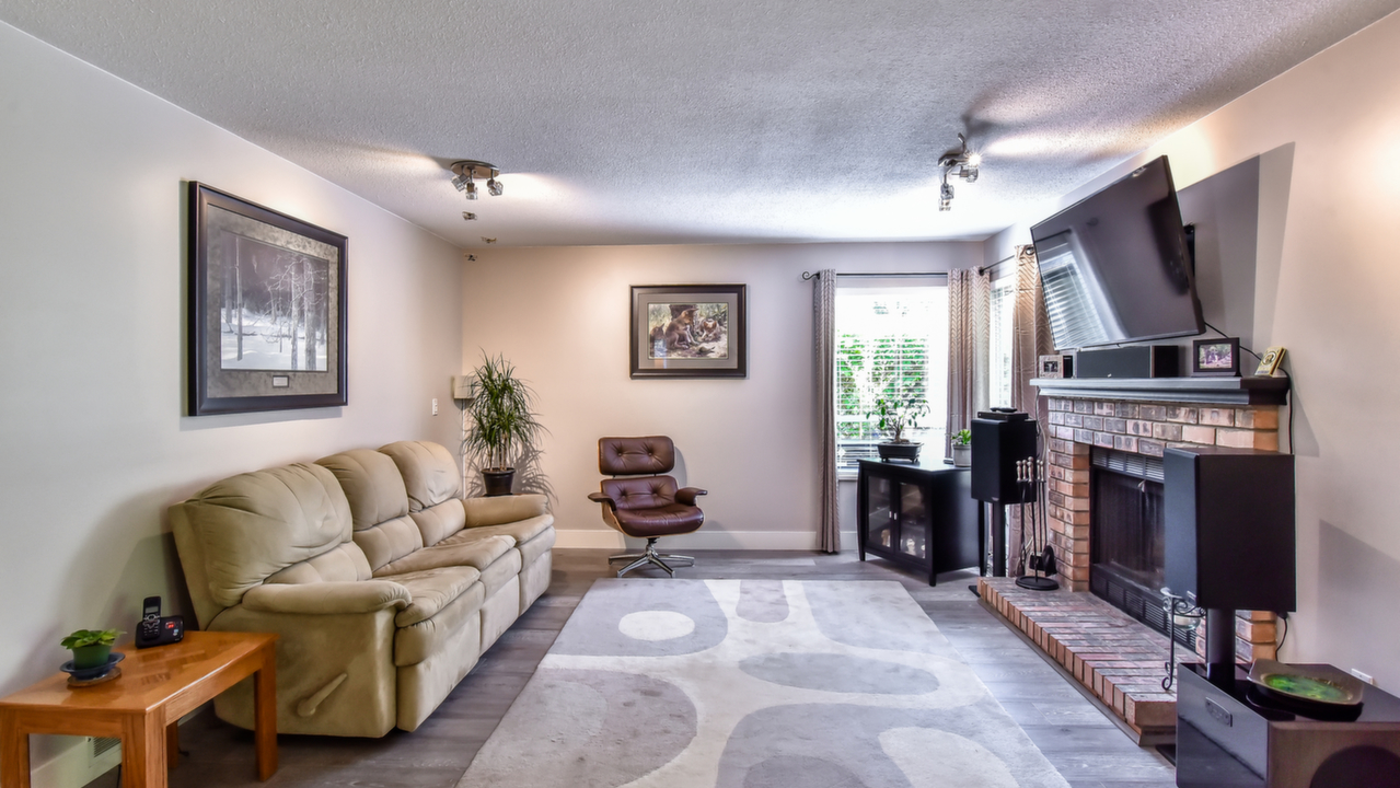 5743 186A St., Surrey, BC, V3S 7N2 Scene 3