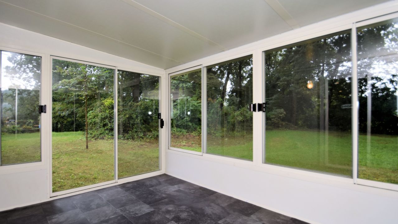 17 Perkiomen Ave, Schwenksville, PA, 19473 Scene 3