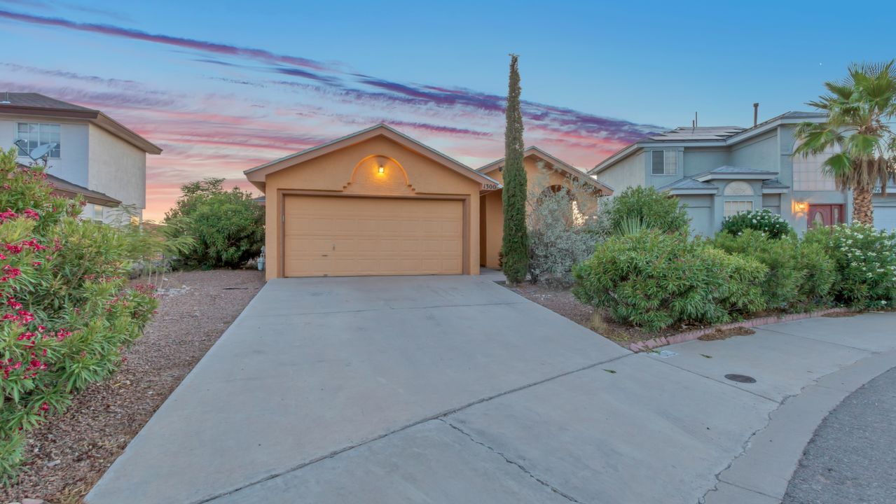 1300 Desierto Seco, El Paso, TX, 79912 Scene 1