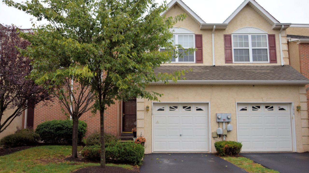 1016 Vanguard Dr, Red Hill, PA, 18076 Scene 1