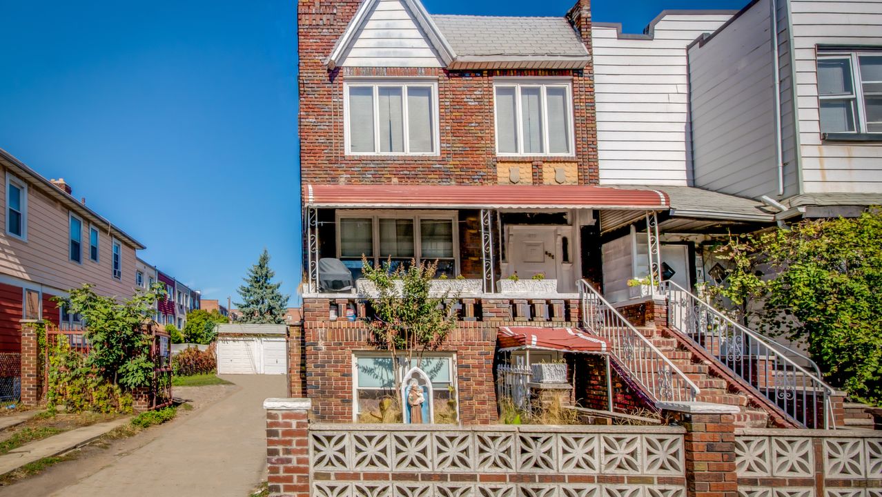 475 Avenue Y, Brooklyn, NY, 11223 Scene 1