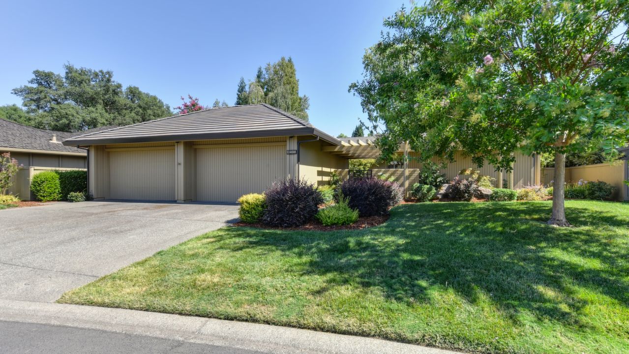 11408 Huntington Village Lane, Gold River, CA, 95670 Scene 2