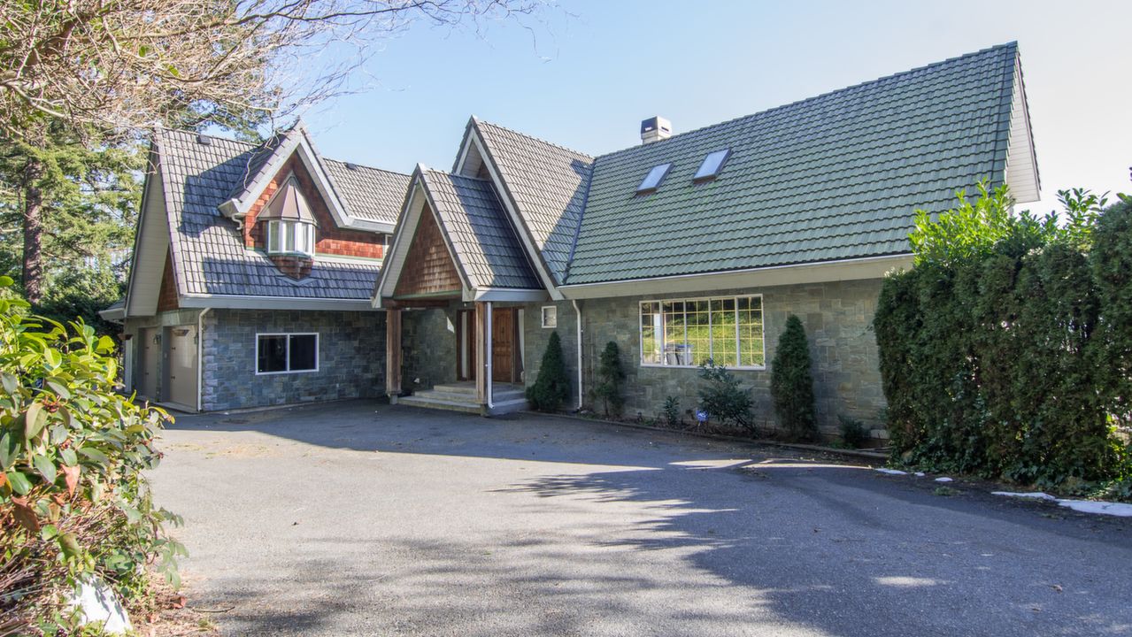 14284 Trites Rd, Surrey, BC, V3X 3E8 Scene 1