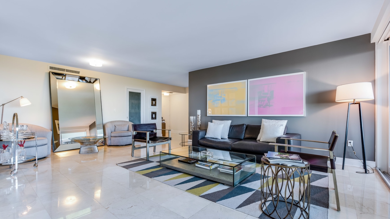 Commodore-Club-West-#1210-02