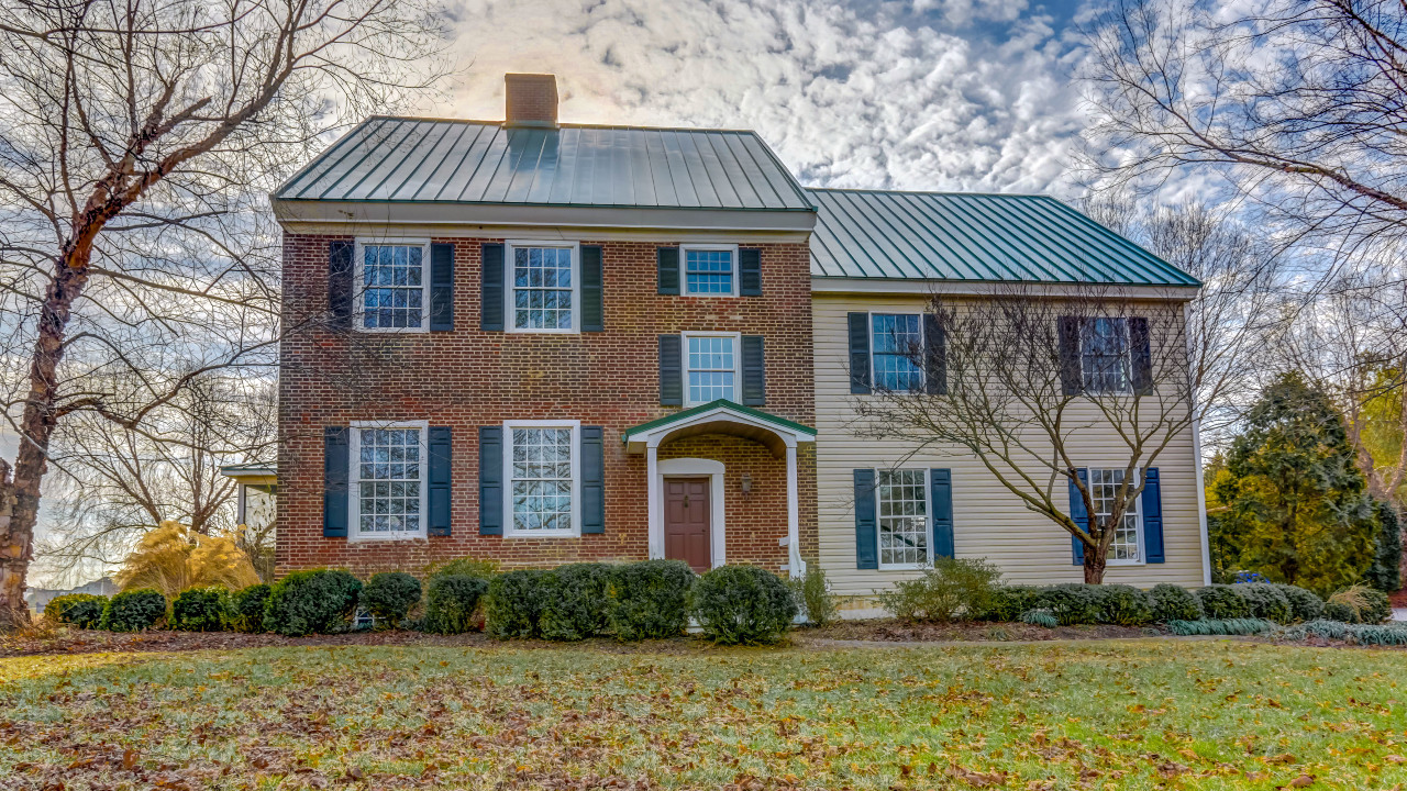 102 Clayton Manor Drive