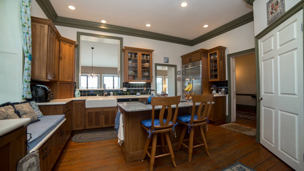 102 Clayton Manor Drive