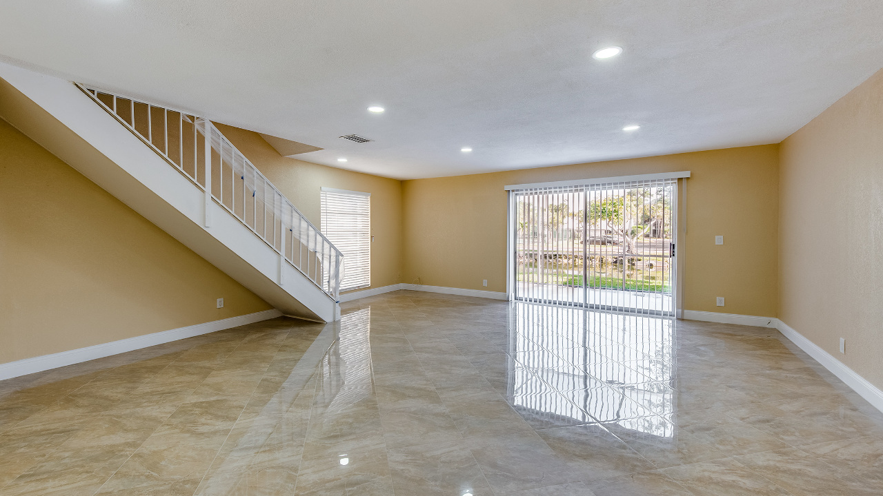 Plantation-Villa-#25-03