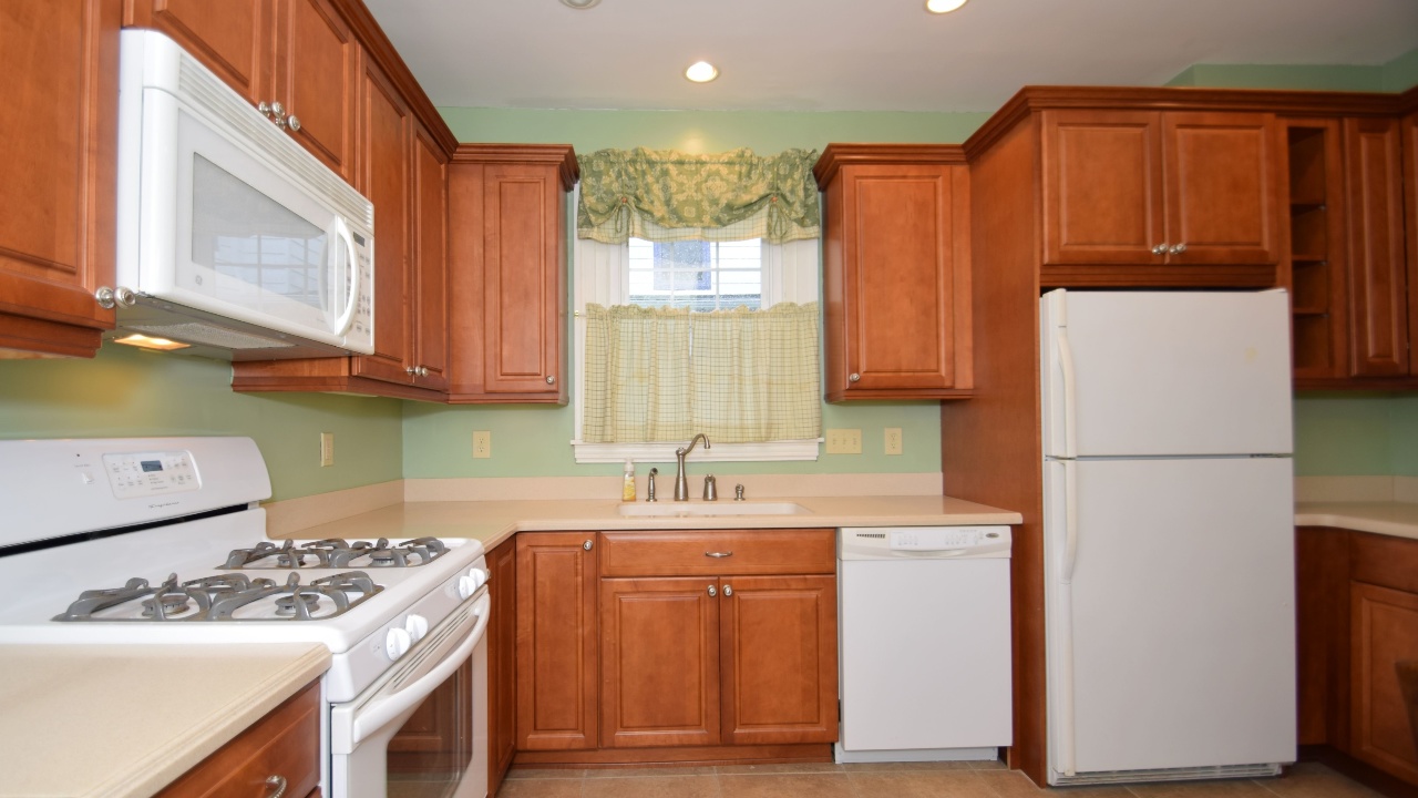 6500 N Fairhill St, Philadelphia, PA, 19126 Scene 4