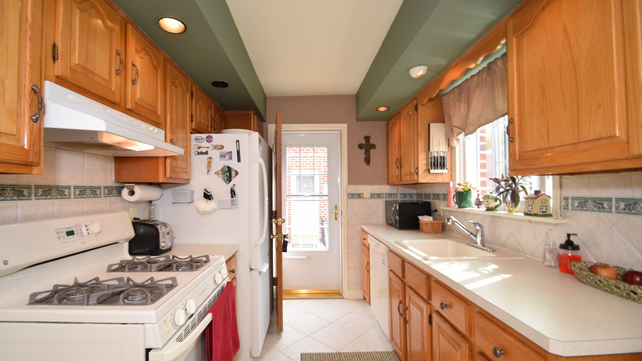 3014 Guilford Dr, Perkiomenville, PA, 18074 Scene 3