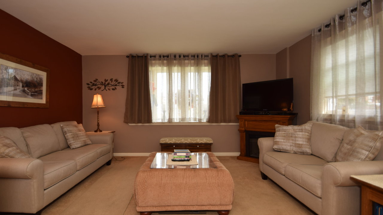 3014 Guilford Dr, Perkiomenville, PA, 18074 Scene 2