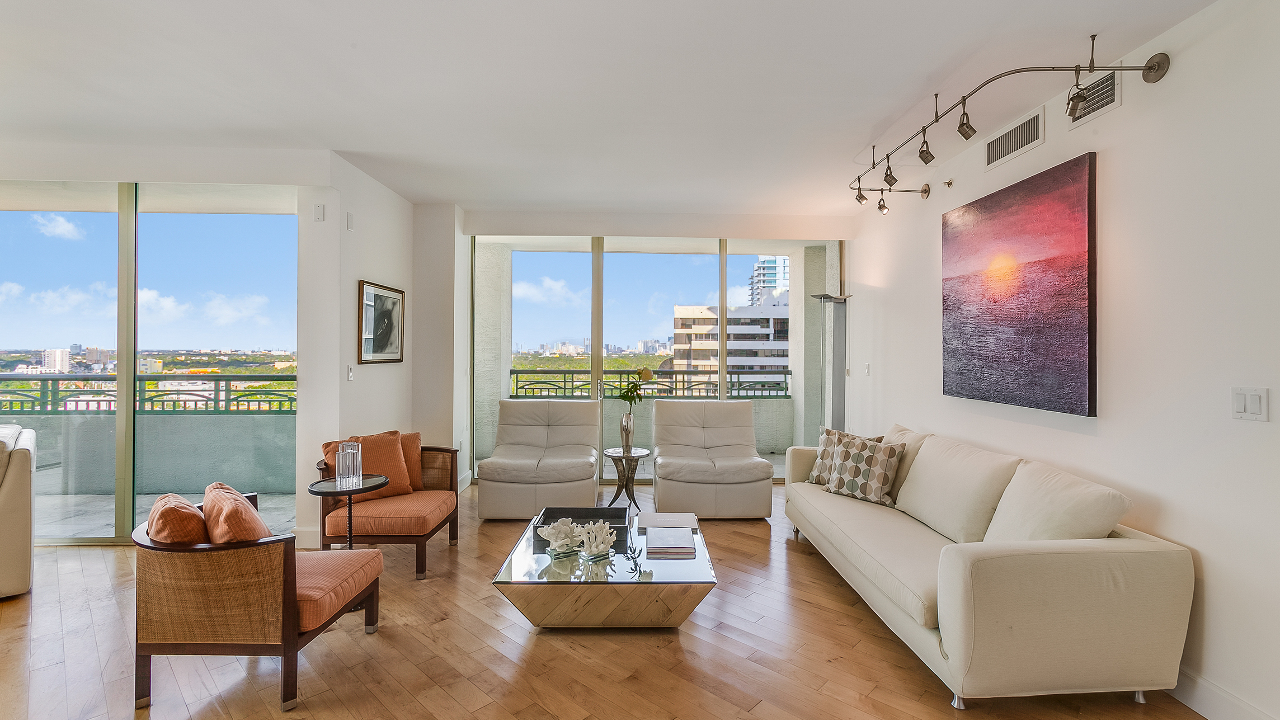 Ritz-Carlton-#1506-04