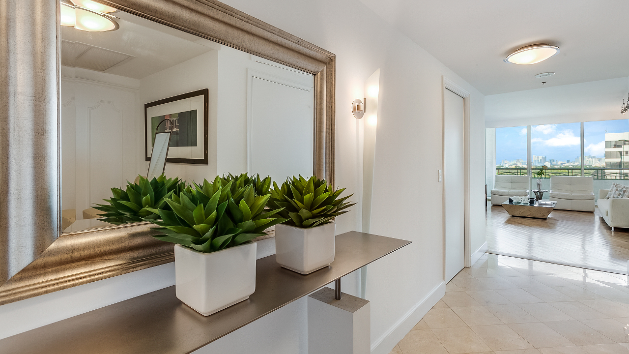 Ritz-Carlton-#1506-02