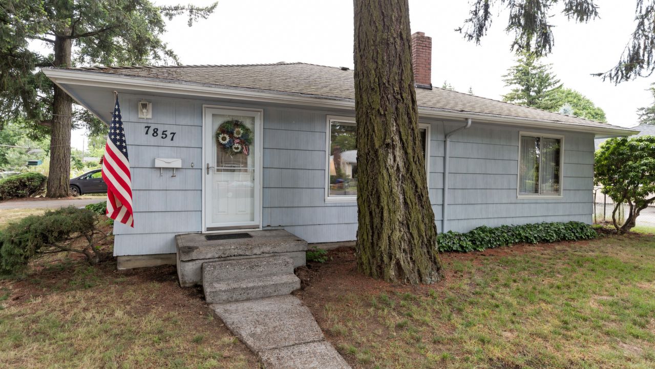 7857 SE 72nd Ave, Portland, OR, 97206 Scene 2