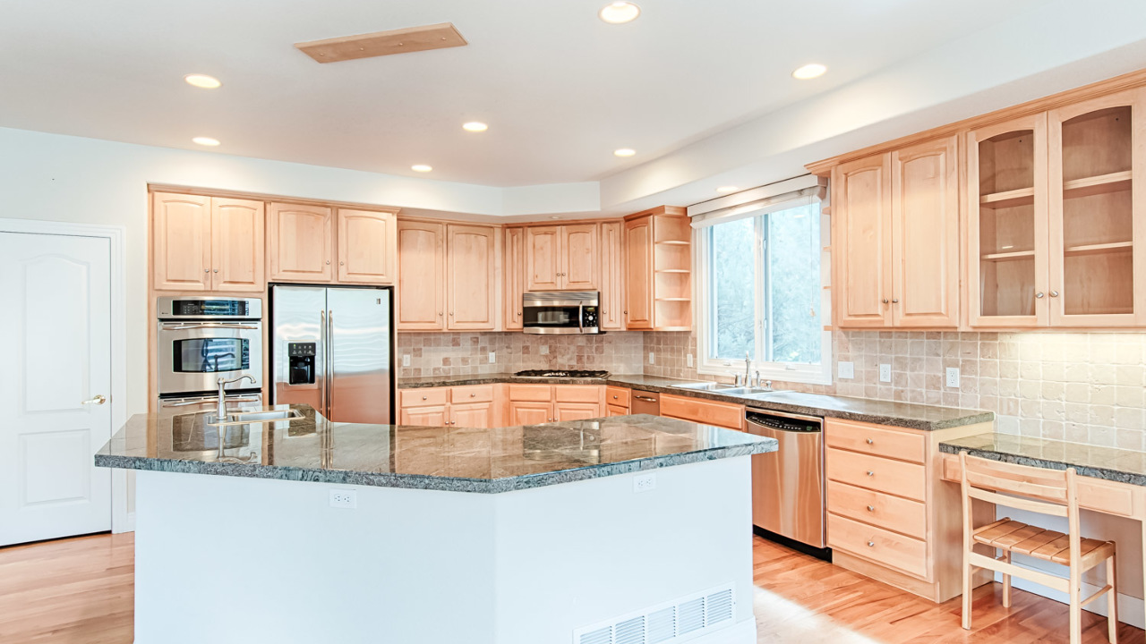 Gourmet Kitchen with Granite
