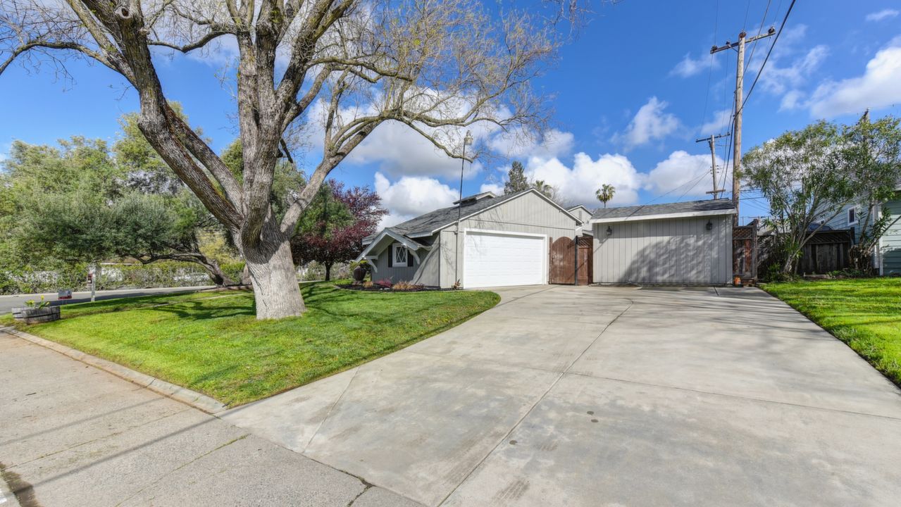 5901 Ashworth Way, Carmichael, CA, 95608 Scene 4