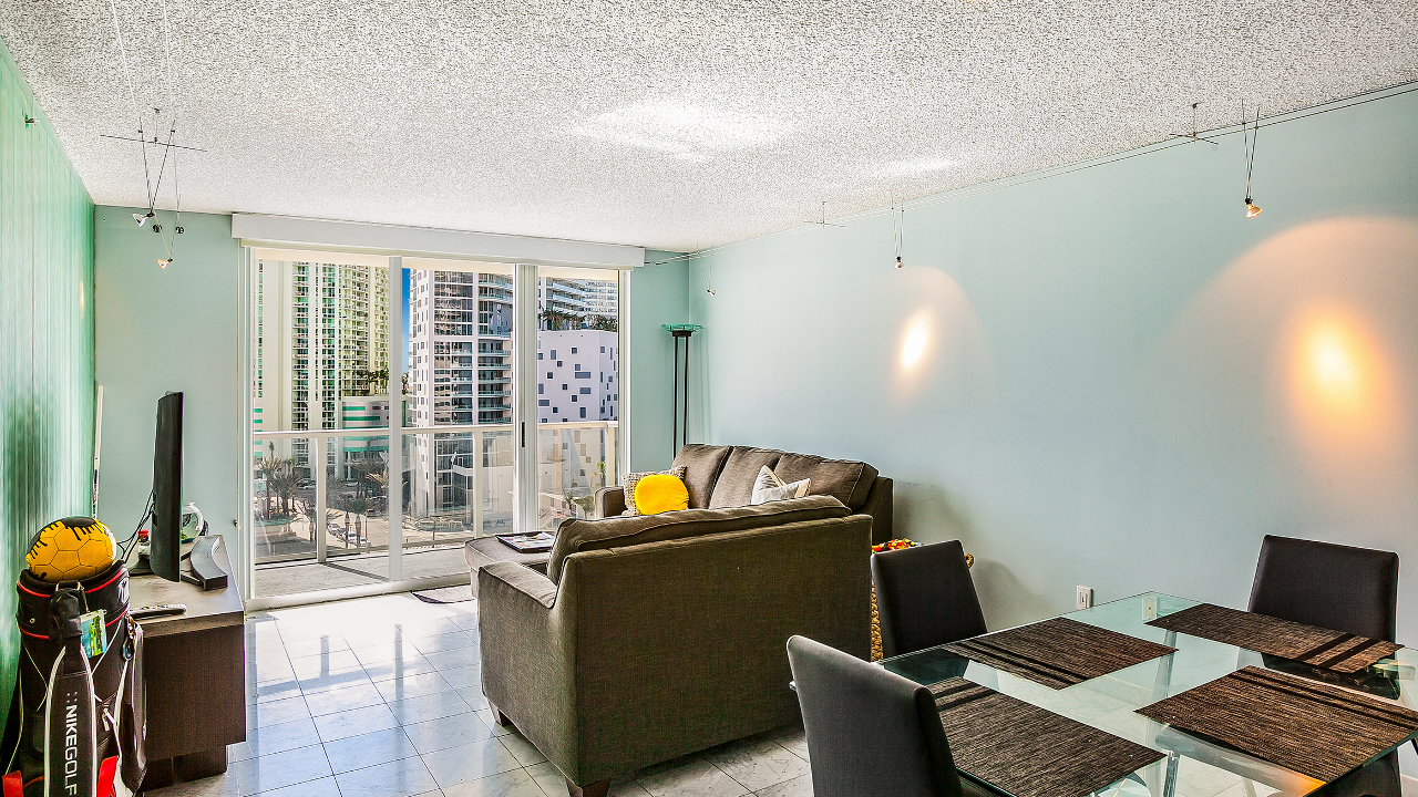 Mark-On-Brickell-#905-01