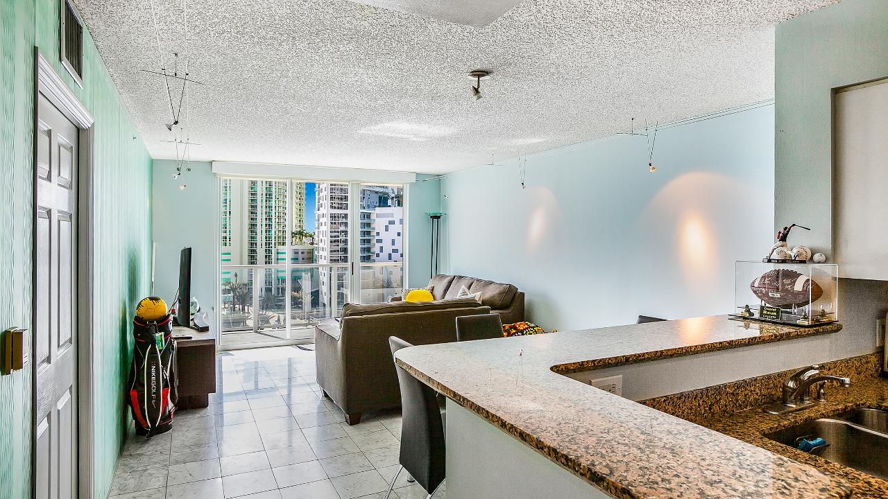 Mark-On-Brickell-#905-02