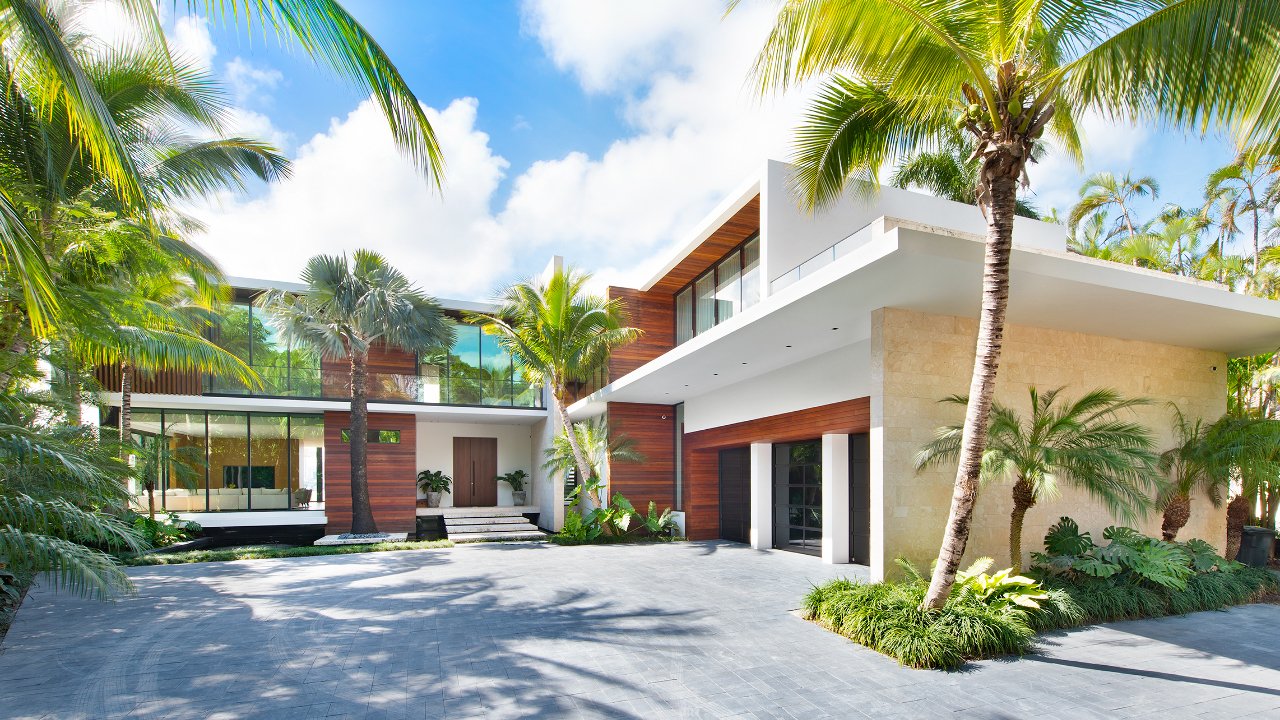 428-S-Hibiscus-Dr-01