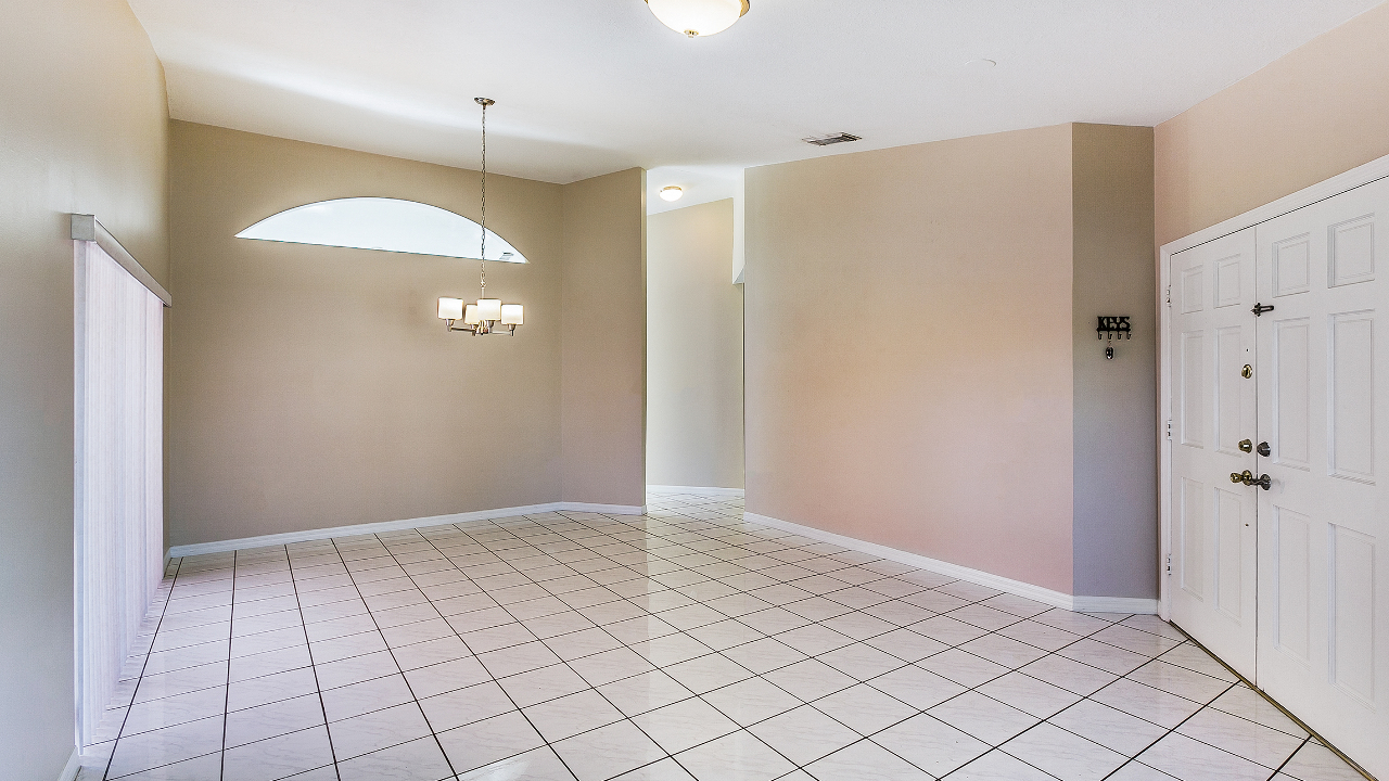 15756-SW-76th-Ter-03