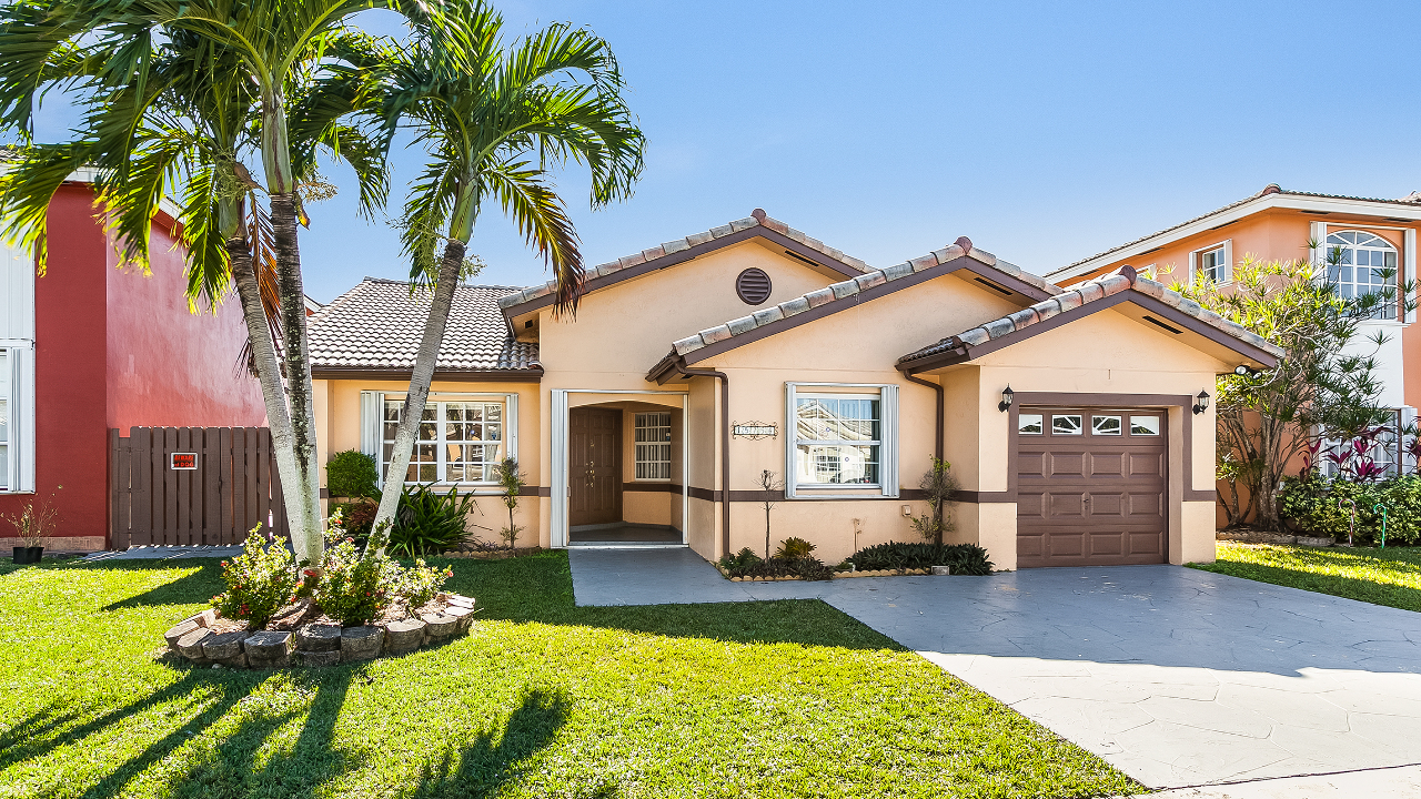 15756-SW-76th-Ter-02