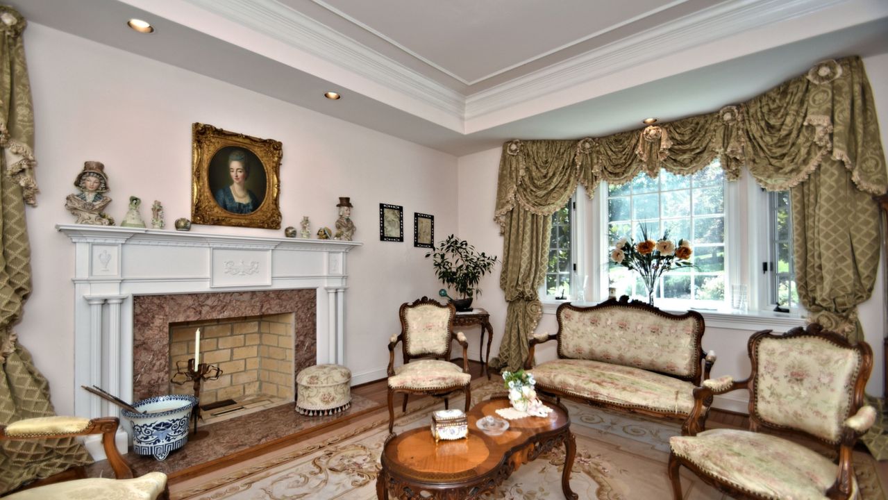 11 Davis Dr, Washington Crossing, PA, 18977 Scene 2