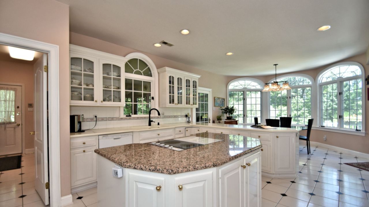 11 Davis Dr, Washington Crossing, PA, 18977 Scene 3