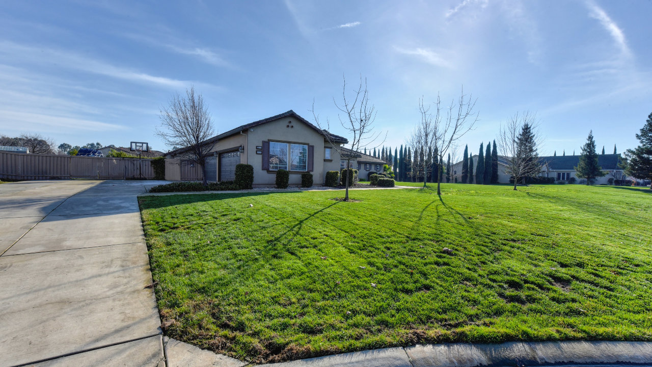 8011 Pony Ct., Sacramento, CA, 95830 Scene 3