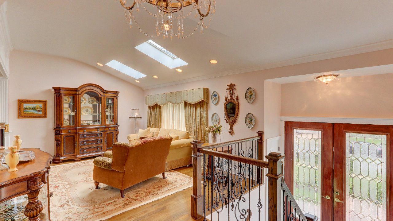 Foyer-Living Room