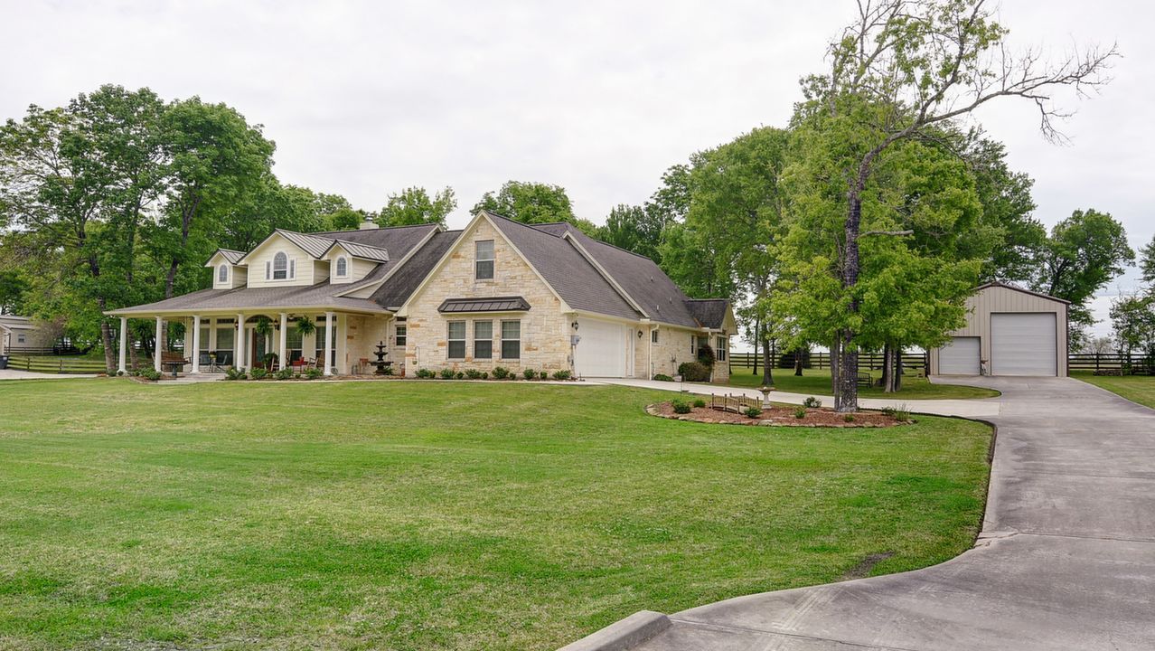 04-  22133 Stone creek