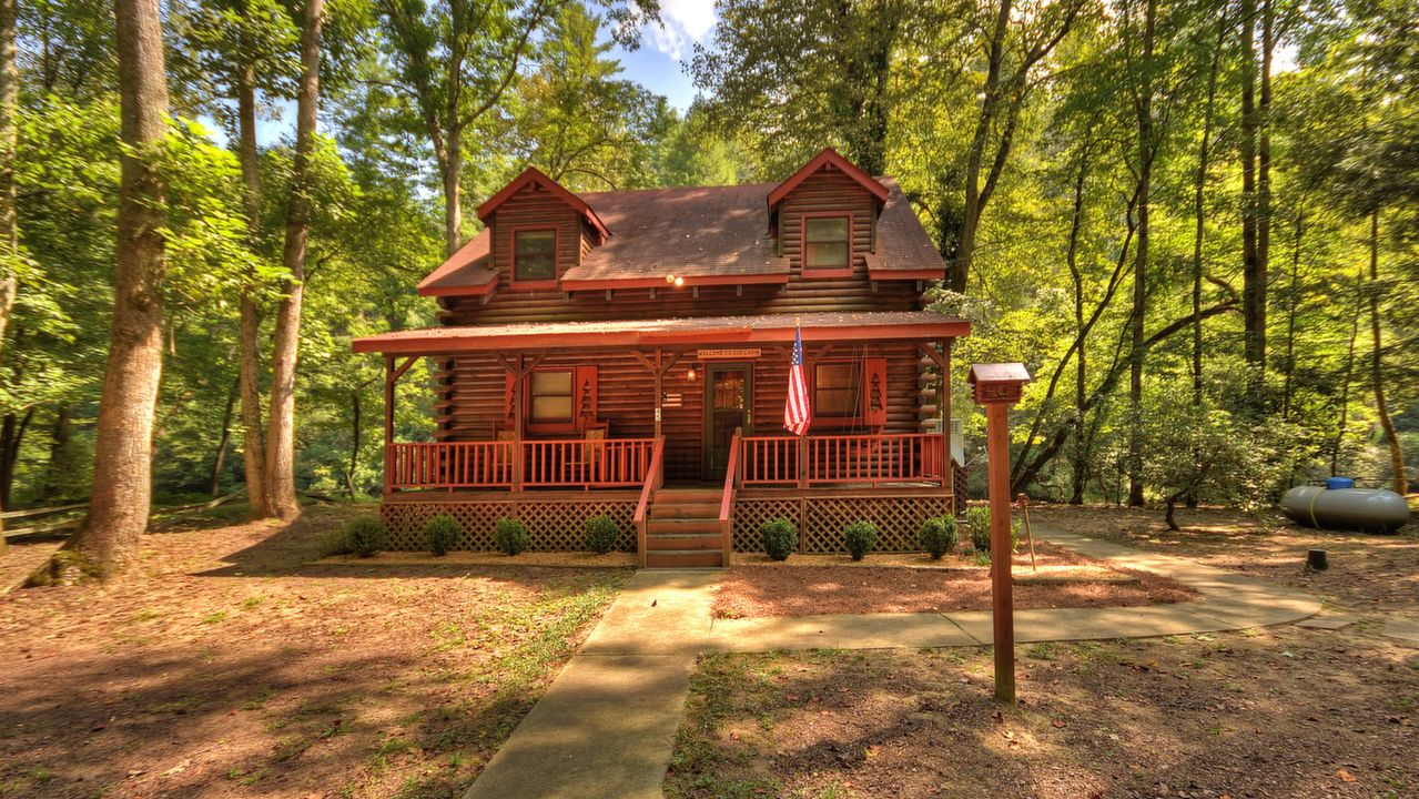 45 Whitewater Ln, Ellijay, GA, 30536 Scene 2