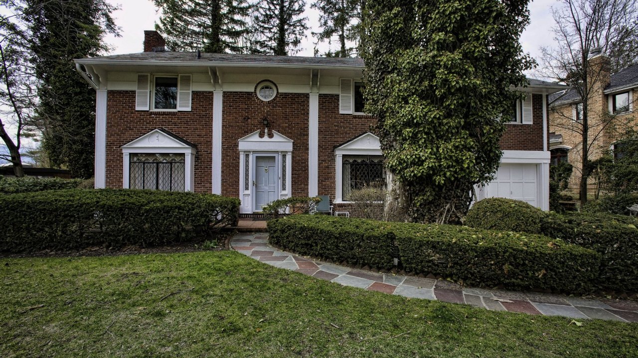 22 Strathmore Road, Great Neck, NY, 11023 Scene 1