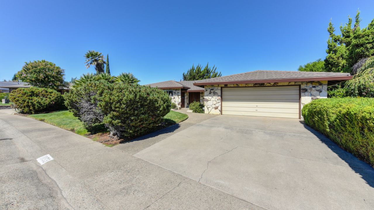 1193 58th Ave, Sacramento, CA, 95831 Scene 3