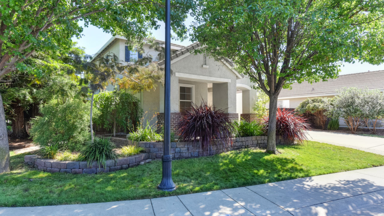 2733 McCloud Way, Roseville, CA, 95747 Scene 3