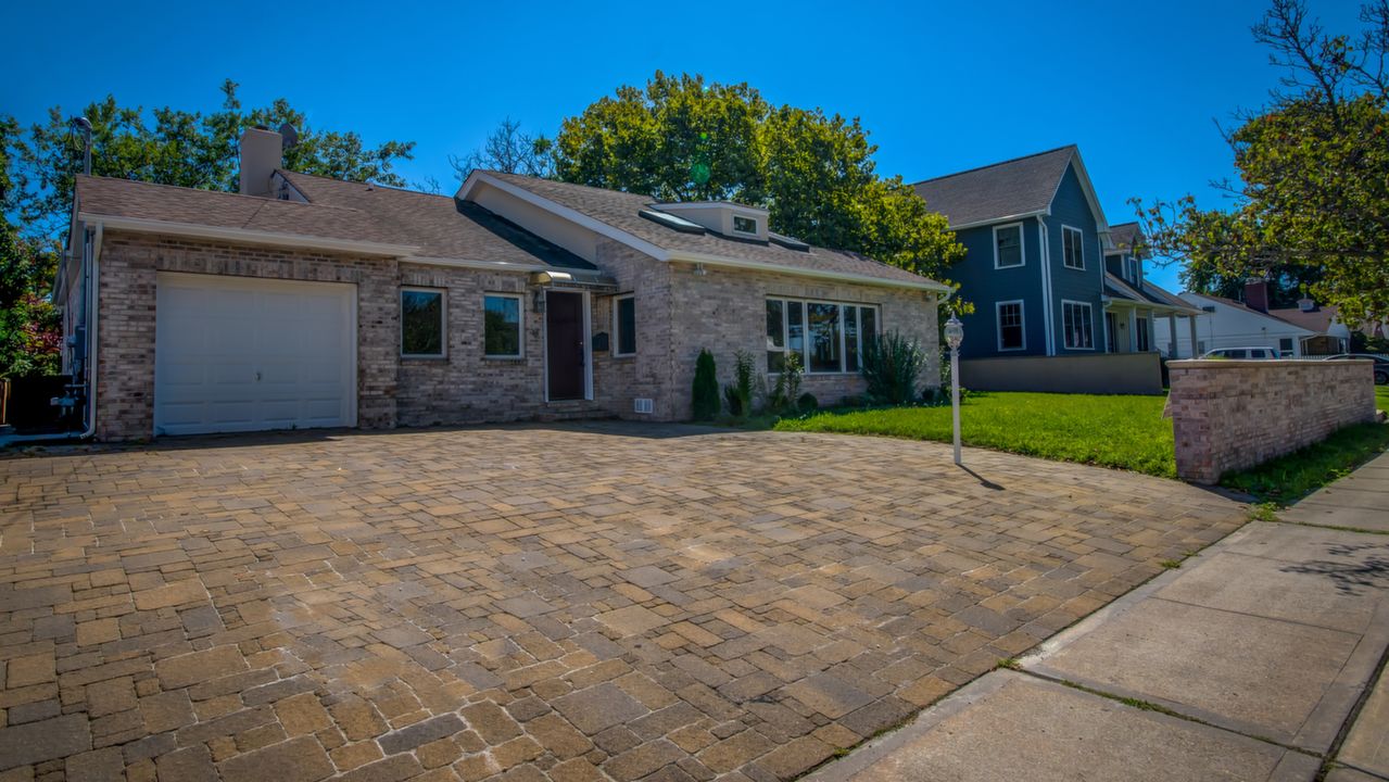 90 Broome Avenue, Atlantic Beach, NY, 11509 Scene 2