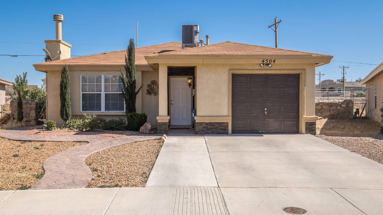 4504 Lorenzo Ponce Dr., El Paso, TX, 79938 Scene 1