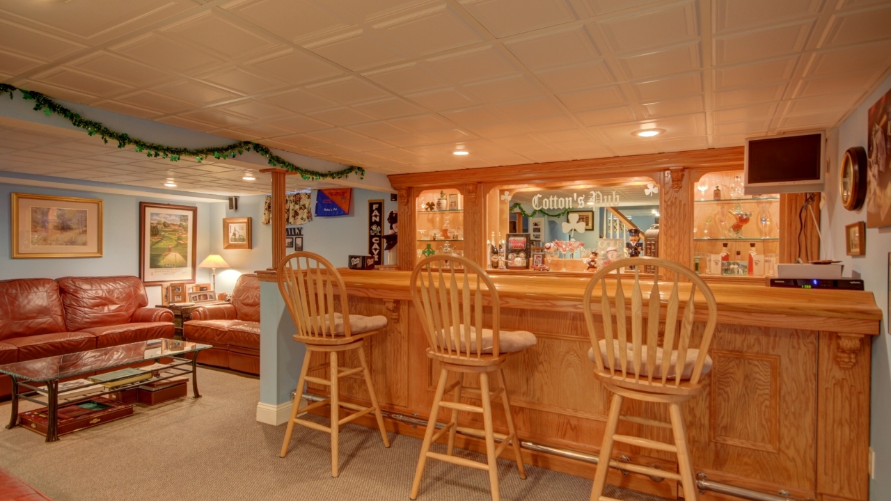 Basement Family Room With Bar