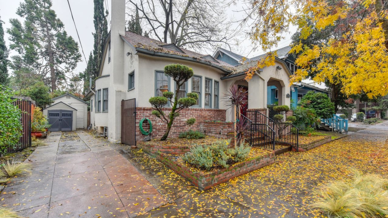 711 30th St, Sacramento, CA, 95816 Scene 1
