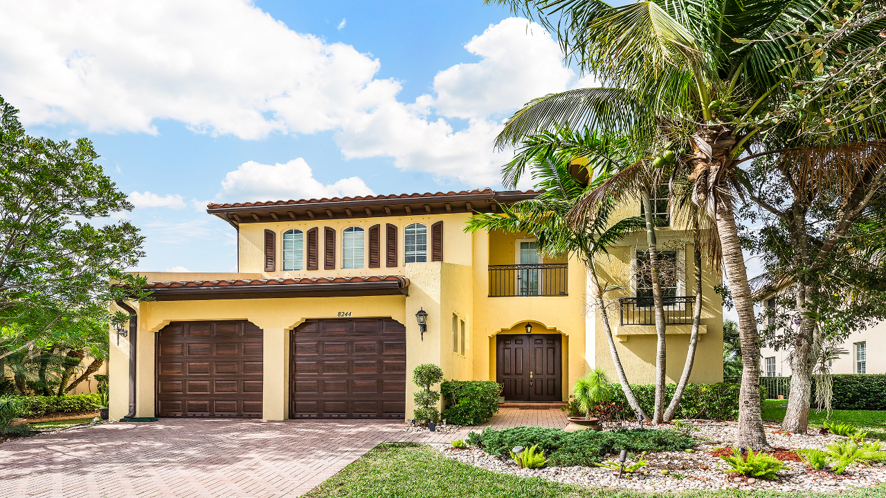 8244-NW-107th-Ter-01