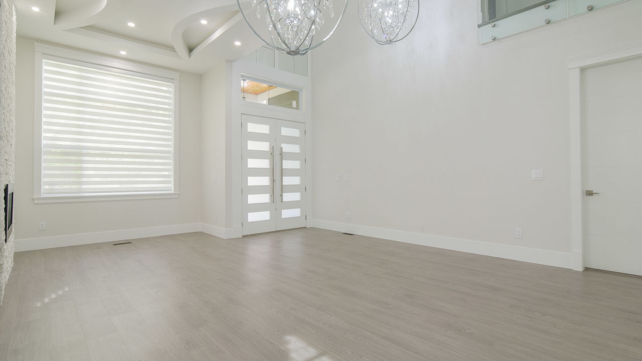 11898 96A Ave Surrey, Surrey, BC, V3V 2A6 Scene 4