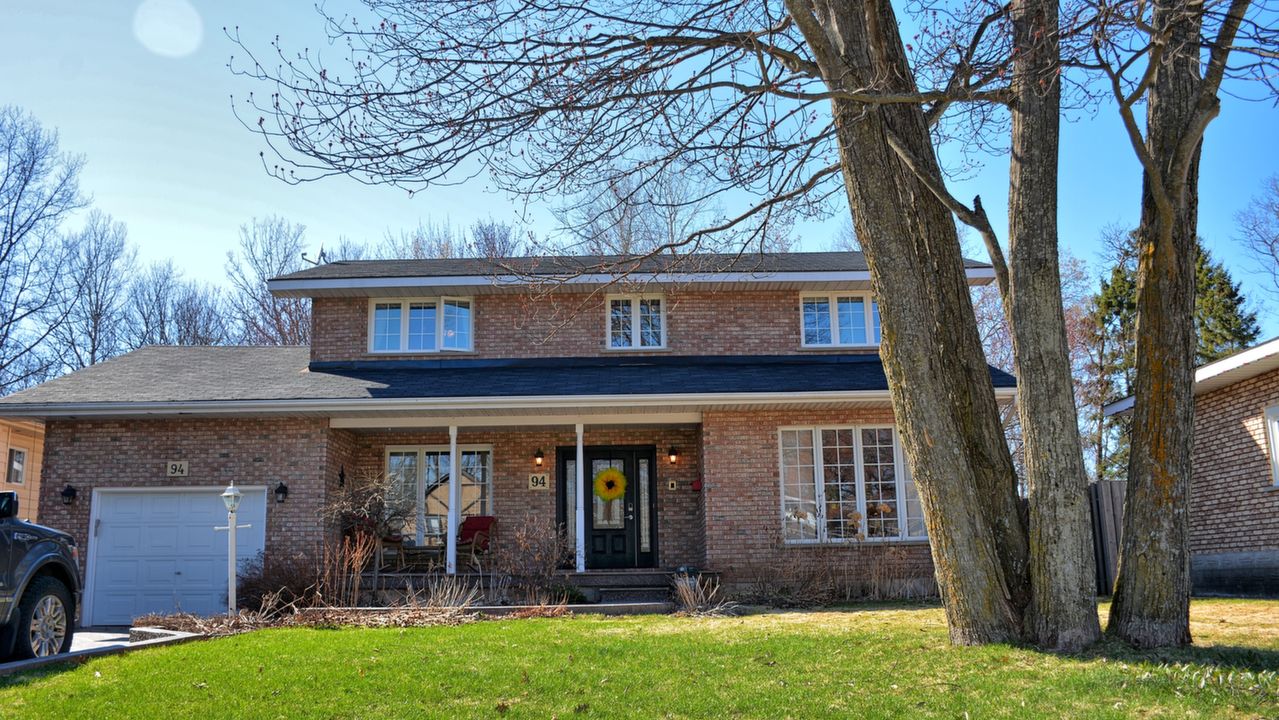 94 LOUISE AVE, SAULT STE MARIE, ON, P6A 6A6 Scene 1