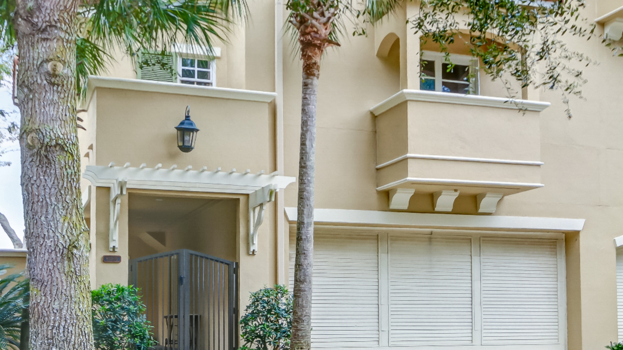 Welcome to 95046 Spring Tide Lane!