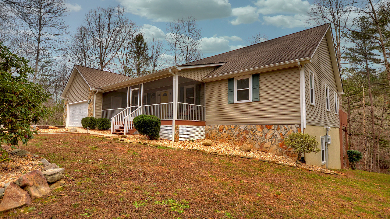 468 B M W Dr, Ellijay, GA, 30540 Scene 2